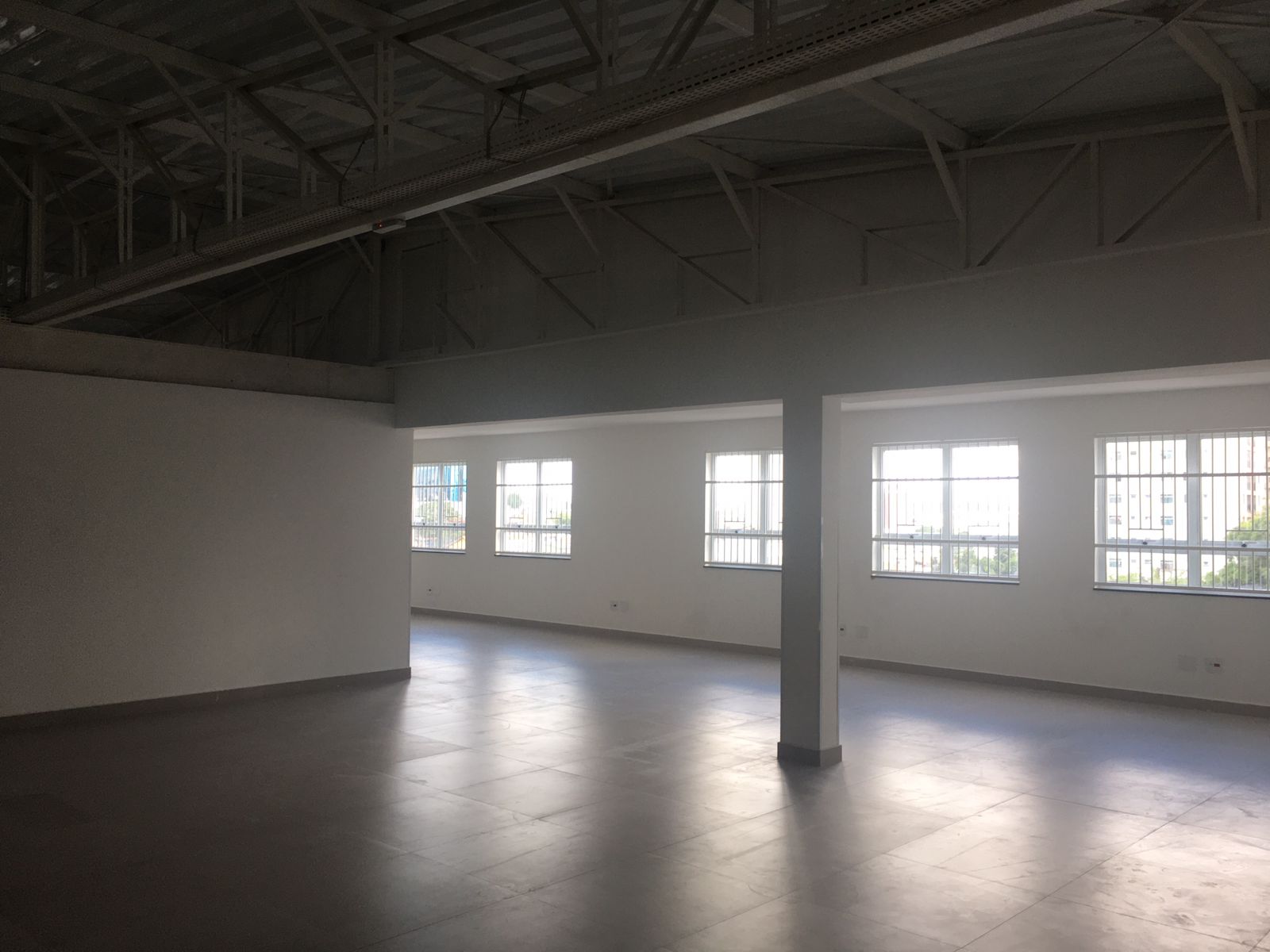 Galpão, 1750m² - Vila Esperança/SP